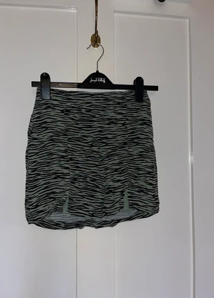 Zebra mini skirt, brand: Zebra, condition: Very good, size: S / 8, £4.00, £4.90 includes Buyer Protection