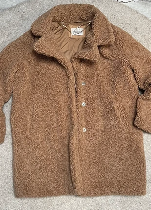 Manteau en fausse laine bouclée C&A, brand: C&A, condizioni: Ottime, taglia: XL / IT 46 / EU 42, €15.00, €16.45 include la Protezione acquisti