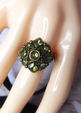 Bague ancienne vintage strass verts, brand: Vintage, condizioni: Ottime, taglia: 16,9 mm Ø / 13,5, €6.00, €7.00 include la Protezione acquisti