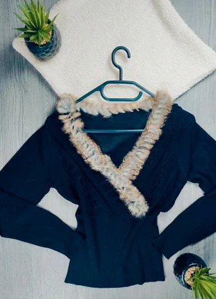 Pull noir léger croisé fourrure douce femme 36-40 S-M-L Taille unique • Très bon état, brand: Made In Italy, condition: Very good, size: One size, €10.00, €11.20 includes Buyer Protection