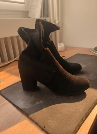 Bottines en daim, marke: Gémo, zustand: Neu, größe: 38, 9,00 €, 10,15 € inklusive Vinted-Käuferschutz