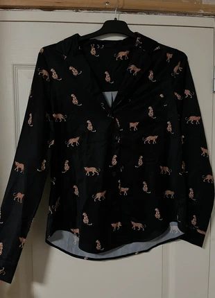 Chemise manches longues noire, motif taille S, marque: la réserve des femmes, état: Très bon état, taille: S / 36 / 8, 8,00 €, 9,10 € Protection acheteurs incluse