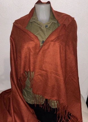 Grand carré couleur terracotta, marque: Terracotta, état: Neuf sans étiquette, 8,00 €, 9,10 € Protection acheteurs incluse