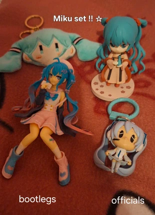 Miku goodies + surprise sticker :), merk: Miniso, staat: Goed, maat: Prematuur, tot 44 cm, € 15,00, € 16,45 inclusief Kopersbescherming