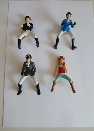 Lot 4 cavalière Schleich, marque: Schleich, état: Très bon état, taille: 7 ans / 122 cm, 7,00 €, 8,05 € Protection acheteurs incluse