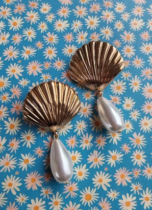 Boucle d'oreille vintage rétro doré perle synthétique coquillage saint jacques classe, marke: Vintage Dressing, zustand: Sehr gut, 5,00 €, 5,95 € inklusive Vinted-Käuferschutz