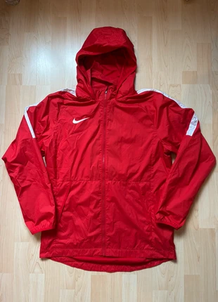 Veste Nike Coupe-Vent Anorak de Sport Rouge/Blanc - Taille L, marque: Nike, état: Très bon état, taille: L, 24,00 €, 25,90 € Protection acheteurs incluse