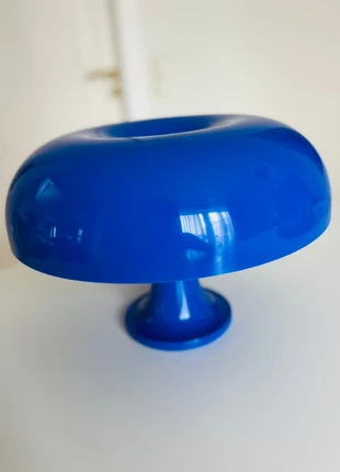 Rare Klein blue Nessino lamp by Artemide., marca: Vintage Love, estado: Novo sem etiquetas, €225.00, €236.95 inclui Proteção do Comprador