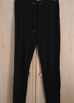 Pantalón jogger, marca: Vila, estado: Muito bom, tamanho: S / 36 / 8, €8.00, €9.10 inclui Proteção do Comprador