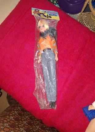 Cowgirl tienerpop barbie clone, merk: Hong Kong, staat: Nieuw met prijskaartje, maat: Universeel, € 15,00, € 16,45 inclusief Kopersbescherming Pro