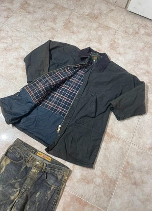 Vintage 80s Barbour wax print jacket, long, made in England., marque: Vintage Dressing, état: Très bon état, taille: M, 29,99 €, 32,19 € Protection acheteurs incluse