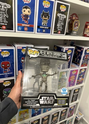 Funko Pop! Star wars Ig-12 with Grogu 720 Exclusive, marca: Funko Pop, estado: Muito bom, tamanho: 10 anos / 140 cm, €25.00, €26.95 inclui Proteção do Comprador
