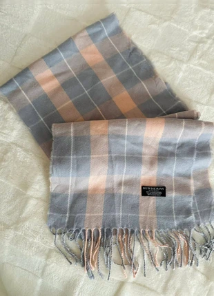 Écharpe en laine d’agneau à carreaux pastel bleu rose Burberry, marca: Burberry, estado: Muito bom, €50.00, €53.20 inclui Proteção do Comprador