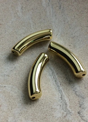 Lot perles tubes incurvés en acrylique doré 33x8 mm x10 - PDO4-6, staat: Nieuw met prijskaartje, € 2,00, € 2,80 inclusief Kopersbescherming Pro