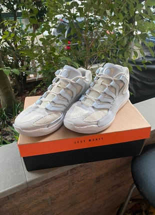 Nike KD18, marque: Nike, état: Très bon état, taille: 45,5, 50,00 €, 53,20 € Protection acheteurs incluse