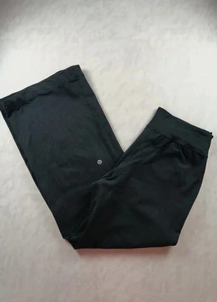 Legging Lululemon Modèle Groove 28", Noir, Taille 8, marca: Lululemon, estado: Muy bueno, tamaño: S / 36 / 8, 28,90 €, 31,05 € Protección al comprador Pro incluida
