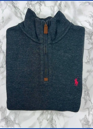 Pull 1/4 Zip Ralph Lauren Gris foncé/ Logo brodé Rouge/ Taille M Homme, marke: Ralph Lauren, zustand: Sehr gut, größe: M, 52,25 €, 55,56 € inklusive Vinted-Käuferschutz
