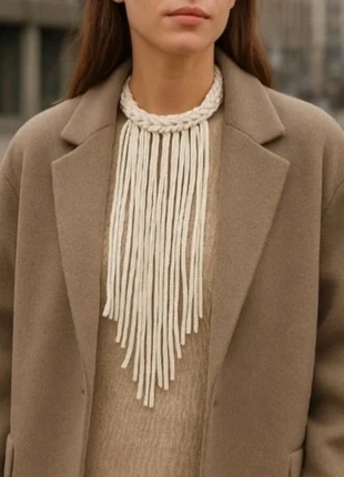 Collana artigianale con frange bianco latte, merk: le tele di perla, staat: Nieuw met prijskaartje, € 6,00, € 7,00 inclusief Kopersbescherming