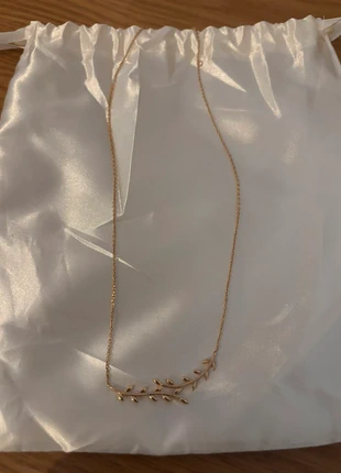 Collier feuille en plaqué or, marque: histoire d'or, état: Neuf sans étiquette, 5,00 €, 5,95 € Protection acheteurs incluse