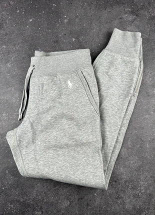 Jogging Ralph Lauren - pantalon Ralph Lauren femme - jogging gris femme, marke: Ralph Lauren, zustand: Sehr gut, größe: XS / 34 / 6, 39,99 €, 42,69 € inklusive Vinted-Käuferschutz