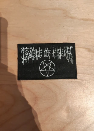 Patch en tissu du groupe Cradle of Filth 5,5 x 8,5 cm brodé, marque: Cradle Of Filth, état: Neuf, 3,00 €, 3,85 € Protection acheteurs incluse