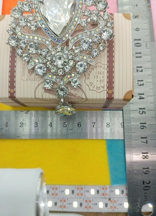 Broche avec la boîte, marca: Broche.fr, estado: Muito bom, €5.00, €5.95 inclui Proteção do Comprador Pro