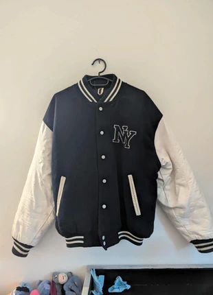 Veste Base-ball Mil tec XL New york, marque: Mil-Tec, état: Bon état, taille: XL, 25,00 €, 26,95 € Protection acheteurs incluse