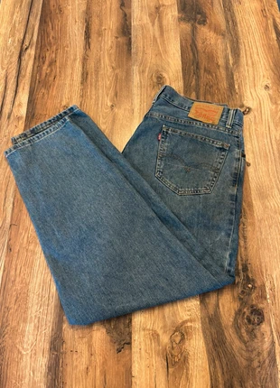Jean Levi’s 560 vintage Straight Fit | Coupe droite | couleur bleu stonewash, brand: Levi's, condition: Very good, size: W34, €15.00, €16.45 includes Buyer Protection
