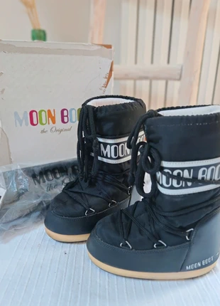 Botte de ski Moon Boot modèle Black taille 27-30, merk: Moon Boot, staat: Heel goed, maat: 30, € 55,00, € 58,45 inclusief Kopersbescherming