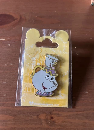 Pins Belle et la Bête Disneyland Paris, marque: Disneyland Paris, état: Neuf sans étiquette, 15,00 €, 16,45 € Protection acheteurs incluse
