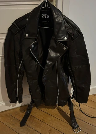 Veste en cuir Marron Zara, marque: Zara, état: Neuf sans étiquette, taille: M / 38 / 10, 25,00 €, 26,95 € Protection acheteurs incluse