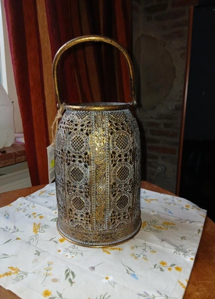 Superleuk Goud/Wit Metaal Windlicht - Oosterse / Marokkaanse Stijl Lantaarn Nieuw met prijskaartje, staat: Nieuw met prijskaartje, € 11,50, € 12,78 inclusief Kopersbescherming