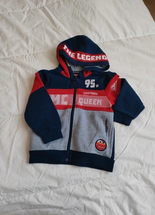 Felpa saetta Mc Queen 3/4 anni, merk: Cars, staat: Heel goed, maat: 4 jaar / 104 cm, € 4,00, € 4,90 inclusief Kopersbescherming