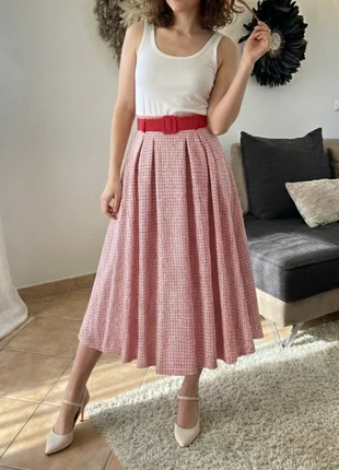 Jupe longue vintage "Élégance Rétro" à carreaux rouges - Taille haute, brand: Rêverie Parisienne, condition: Very good, size: S / 36 / 8, €53.90, €57.30 includes Buyer Protection Pro