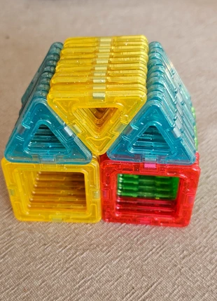 Jeu de construction magnétique aimanté, lot de 50 pièces 4.2x3.7 cm, état: Neuf sans étiquette, taille: 3 ans / 98 cm, 15,00 €, 16,45 € Protection acheteurs incluse