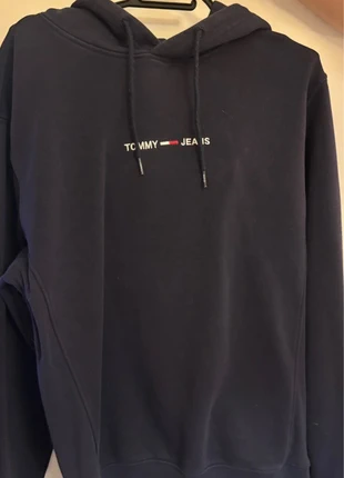 Pull Tommy Jeans, marke: Tommy Jeans, zustand: Neu, größe: S, 10,00 €, 11,20 € inklusive Vinted-Käuferschutz