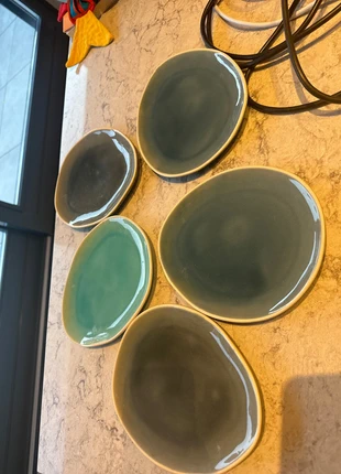 5 bordjes, verschillende kleuren blauw, brand: onbekend, condizioni: Ottime, €15.00, €16.45 include la Protezione acquisti