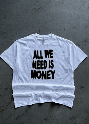 T-shirt vintage graphic tee boxy money, brand: Graphic Tee, condizioni: Ottime, taglia: S, €9.99, €11.19 include la Protezione acquisti Pro