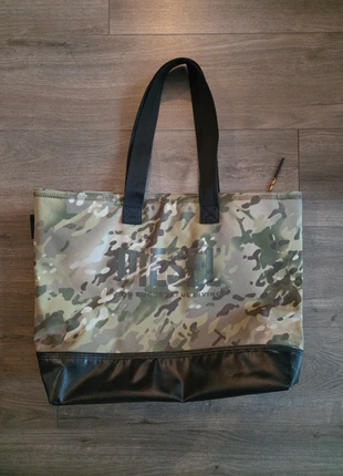 DIESEL tote bag, merk: Diesel, staat: Heel goed, € 15,00, € 16,45 inclusief Kopersbescherming