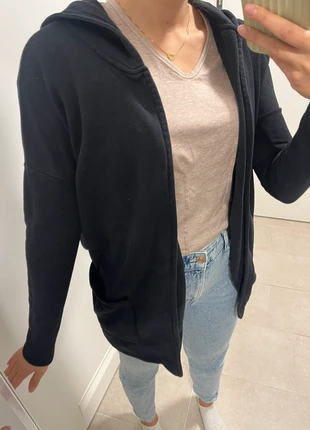 Wunderschöne schwarze Weste mit Kapuze – Bershka, Gr. S 🖤, brand: Bershka, condizioni: Ottime, taglia: S / IT 40 / EU 36, €6.00, €7.00 include la Protezione acquisti