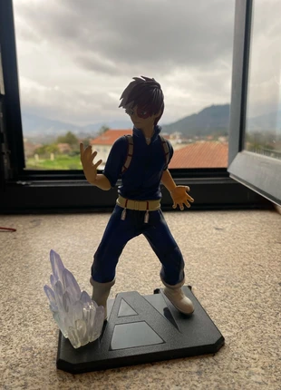 Figurine de shoto todoroki, marca: My Hero Academia, estado: Muito bom, tamanho: M, €5.00, €5.95 inclui Proteção do Comprador