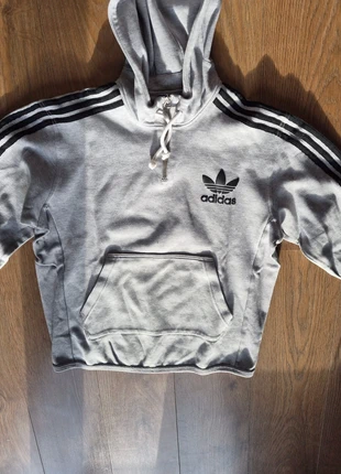 Sweat a capuche adidas, brand: adidas, condizioni: Ottime, taglia: M, €10.00, €11.20 include la Protezione acquisti