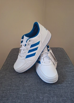 Ténis Adidas AltaSport K - 37 1/3, marque: adidas, état: Neuf avec étiquette, taille: 37, 32,00 €, 34,30 € Protection acheteurs incluse