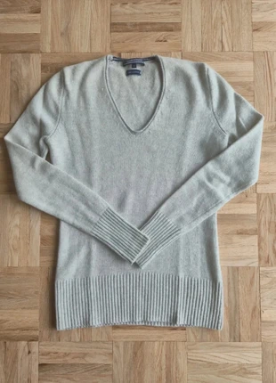 Pull femme col V gris clair en cachemire Tommy Hilfiger taille XS, brand: Tommy Hilfiger, condizioni: Ottime, taglia: XS / IT 38 / EU 34, €18.00, €19.60 include la Protezione acquisti