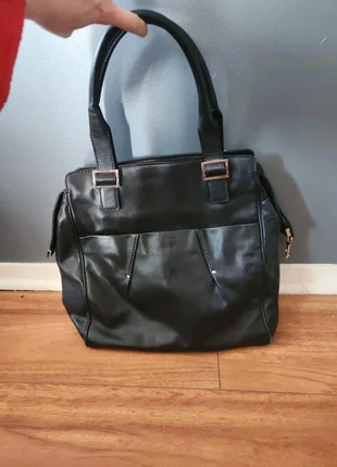 Sac à main en cuir noir Le Tanneur, brand: Le Tanneur, condizioni: Ottime, €95.00, €100.45 include la Protezione acquisti