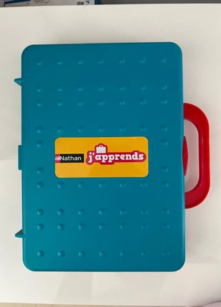 Mallette j’apprends à lire et écrire avec Nathan, marque: Nathan, état: Bon état, taille: 4 ans / 104 cm, 7,00 €, 8,05 € Protection acheteurs incluse