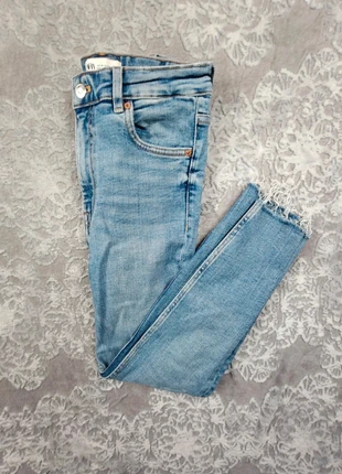 Jean Zara bleu clair - Taille 36 - Bon état, brand: Zara, condition: Good, size: S / 36 / 8, €4.00, €4.90 includes Buyer Protection