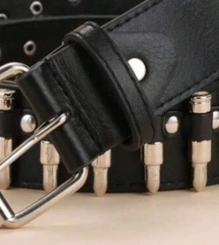Bullet belt / Cinturó de bales Y2k punk goth, état: Neuf avec étiquette, taille: 115 cm, 5,90 €, 6,90 € Protection acheteurs incluse