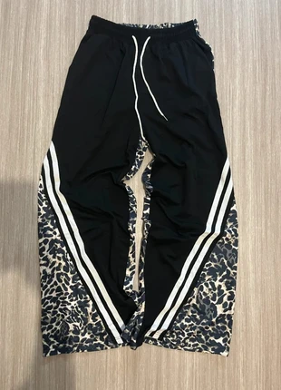 Pantalon léopard / noir style Y2K streetwear, marque: y2k, état: Très bon état, taille: M, 36,90 €, 39,45 € Protection acheteurs incluse