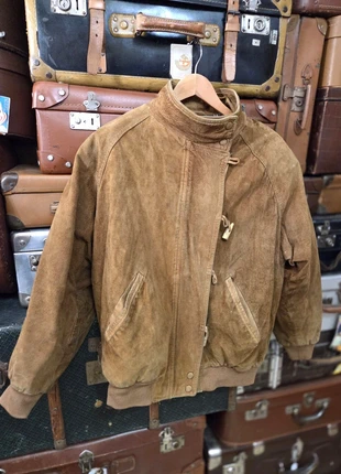 🇬🇧 1970s–1980s Suede Fly Jacket – Tan Leather – Asymmetric Zip – Size L – Measures below, brand: Vintage Dressing, condition: Good, size: L, €39.00, €41.65 includes Buyer Protection Pro